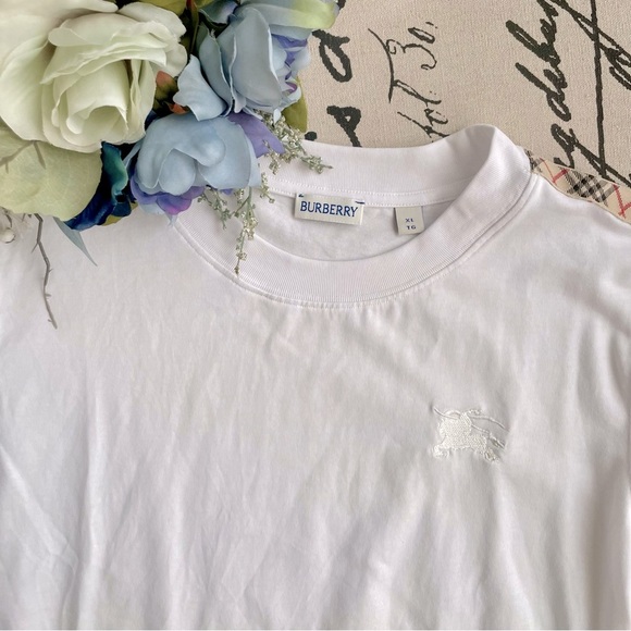 Burberry Women's White Check Trim Cotton Boxy Tee T-Shirt, Size XL - Picture 14 of 15